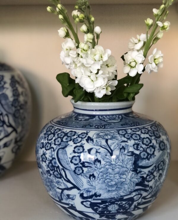 *round blue and white chinoiserie vase